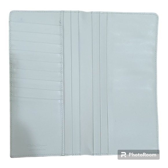 Salvatore Ferragamo Long Bill Compartment Leather Used Auth IY-660440 - Picture 4 of 12